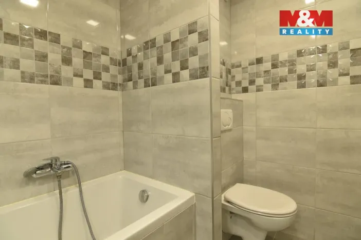 Pronájem bytu 1+1, Hradec Králové - Věkoše, Truhlářská, 35 m2