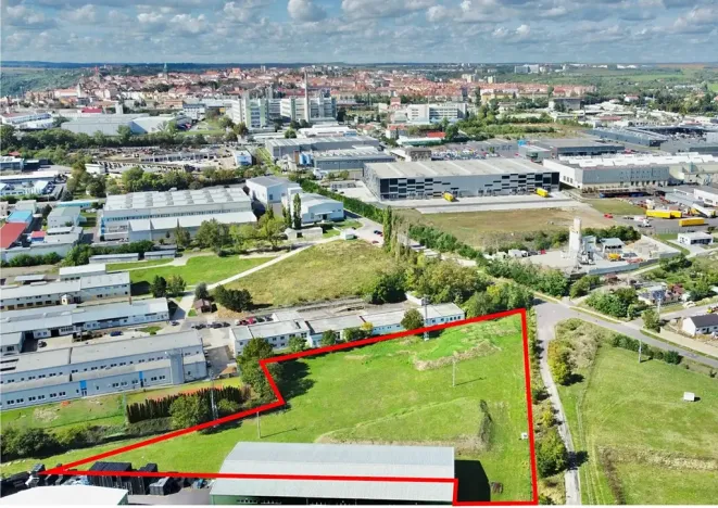 Prodej komerčního pozemku, Znojmo, Brněnská, 8898 m2