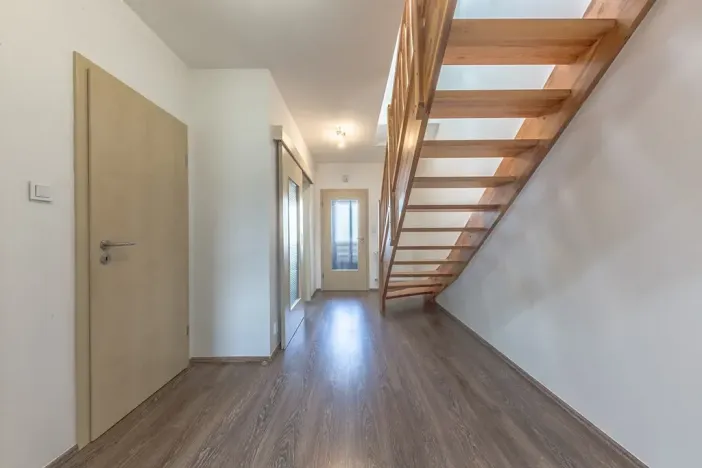 Prodej bytu 4+1, Jesenice, Hrnčířská, 128 m2