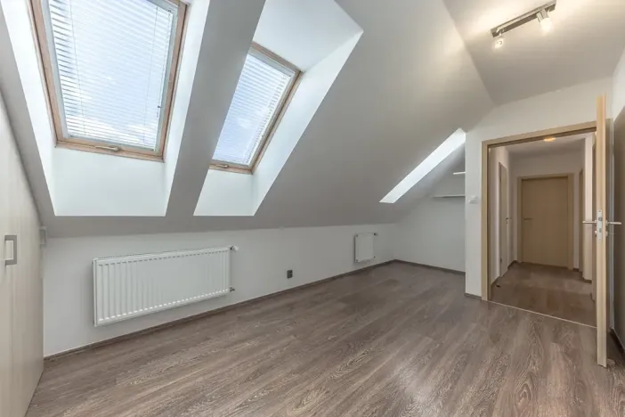 Prodej bytu 4+1, Jesenice, Hrnčířská, 128 m2