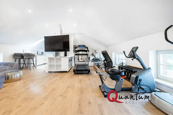 Prodej rodinného domu, Praha - Horní Počernice, Na Myšině, 327 m2