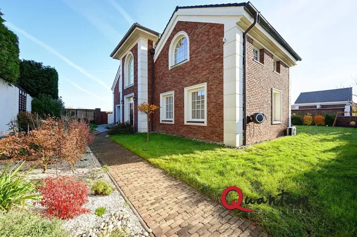 Prodej rodinného domu, Praha - Horní Počernice, Na Myšině, 327 m2