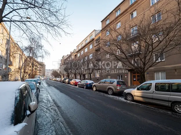 Pronájem bytu 1+1, Praha - Dejvice, Koulova, 40 m2