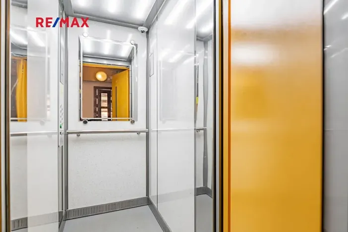 Pronájem bytu 4+1, Jindřichův Hradec, sídliště Vajgar, 74 m2