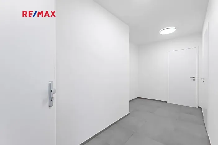 Pronájem bytu 2+kk, Praha - Nusle, Kloboučnická, 58 m2