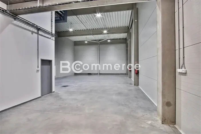 Pronájem skladu, Modřice, 340 m2