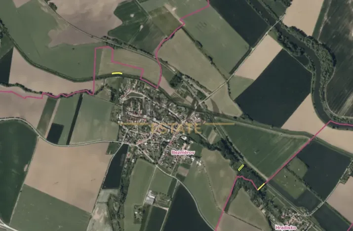 Prodej lesa, Bezměrov, 1621 m2