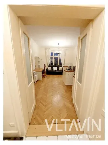 Pronájem bytu 2+kk, Praha - Bubeneč, Jaselská, 48 m2