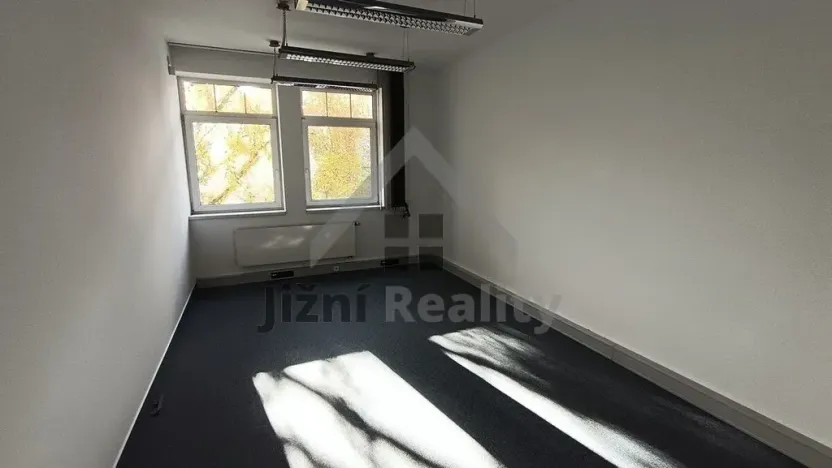 Pronájem obchodního prostoru, Praha - Břevnov, Bělohorská, 1054 m2