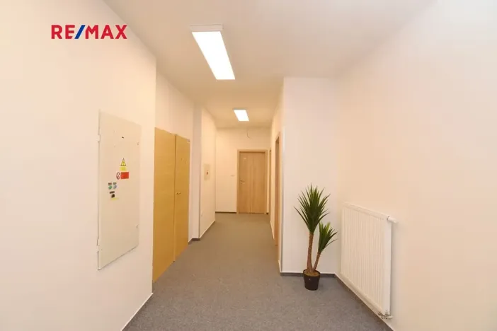 Pronájem kanceláře, Nymburk, Náměstí Přemyslovců, 29 m2