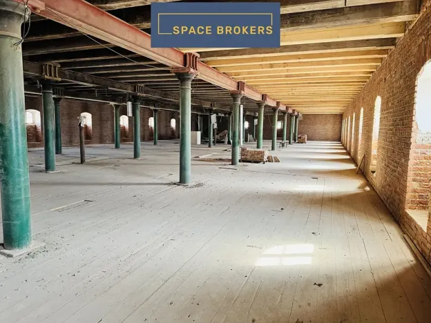 Pronájem kanceláře, Praha, Údolní, 4000 m2