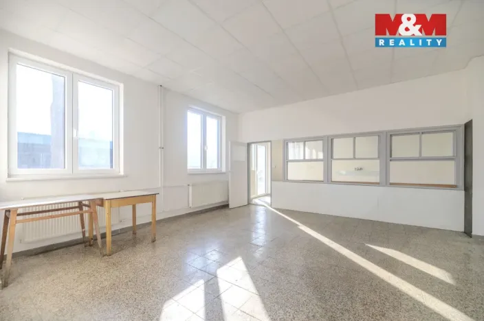 Pronájem výrobních prostor, Uherský Brod, U Korečnice, 1056 m2