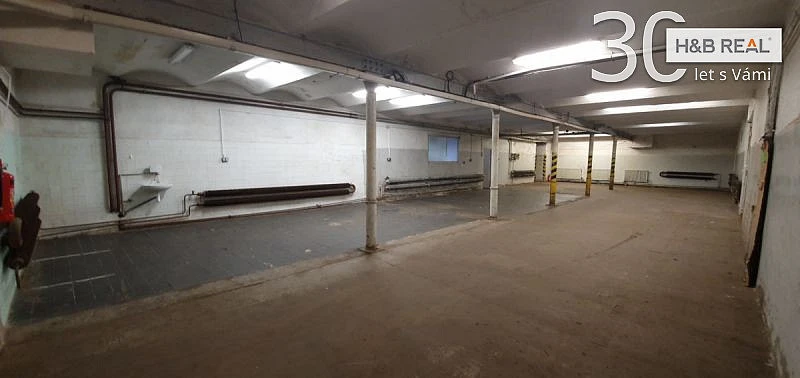 Pronájem skladu, Vsetín, 550 m2