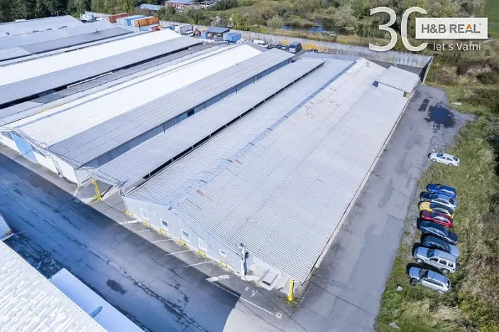 Pronájem skladu, Slušovice, 1200 m2