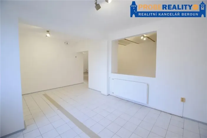 Pronájem obchodního prostoru, Beroun, Havlíčkova, 93 m2