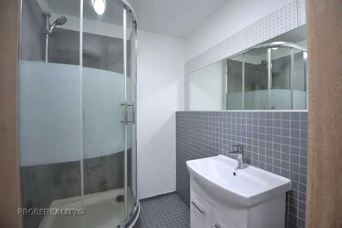 Prodej bytu 3+1, Praha - Modřany, Angelovova, 76 m2