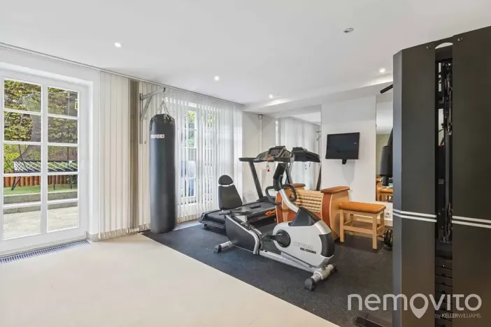 Prodej vily, Praha - Dejvice, V Šáreckém údolí, 459 m2