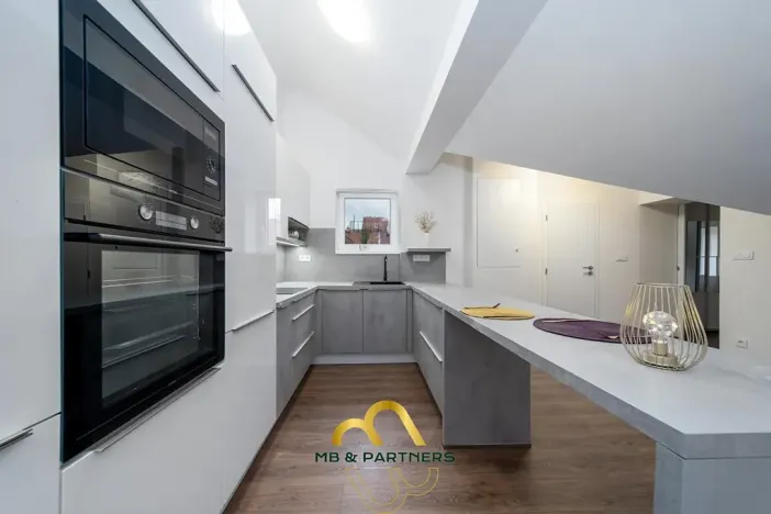 Pronájem bytu 2+kk, Praha - Nové Město, Soukenická, 74 m2