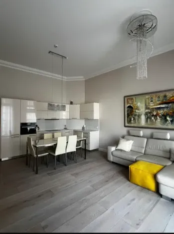 Prodej bytu 3+kk, Karlovy Vary, Divadelní náměstí, 147 m2