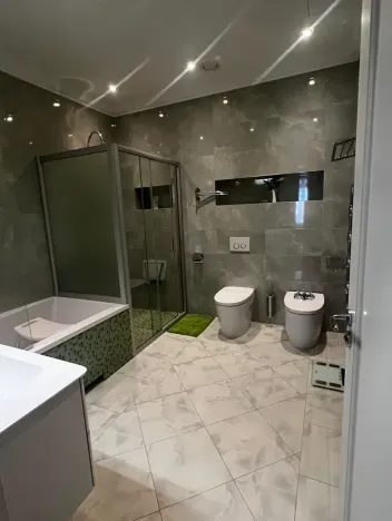 Prodej bytu 3+kk, Karlovy Vary, Divadelní náměstí, 147 m2