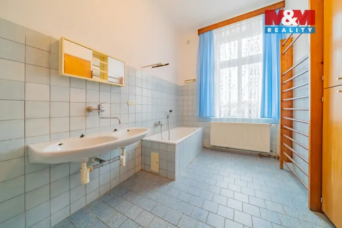 Pronájem bytu 3+1, Cheb, Evropská, 118 m2