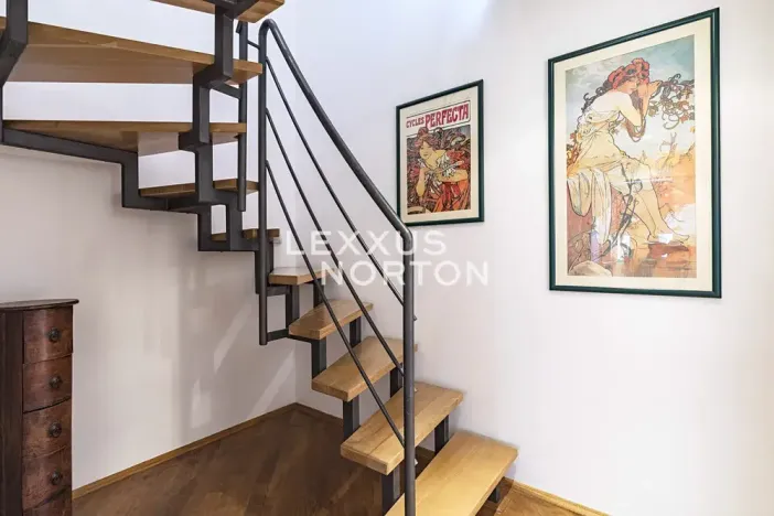 Pronájem atypického bytu, Praha - Nové Město, Odborů, 96 m2