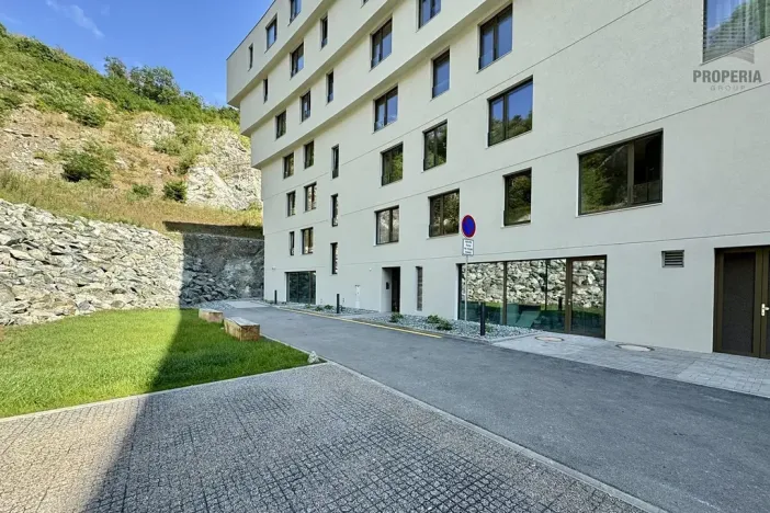Pronájem bytu 2+kk, Brno, Bystrcká, 51 m2