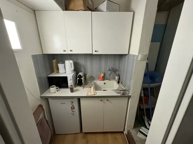 Pronájem obchodního prostoru, Praha - Bubeneč, Eliášova, 39 m2