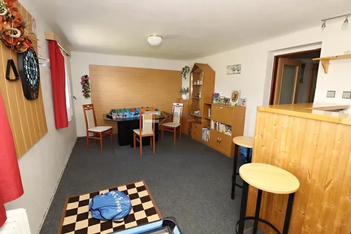 Prodej rodinného domu, Benecko, 221 m2