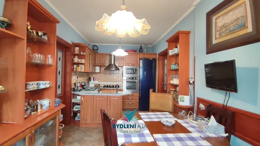 Prodej bytu 3+1, Teplice, U zámku, 100 m2