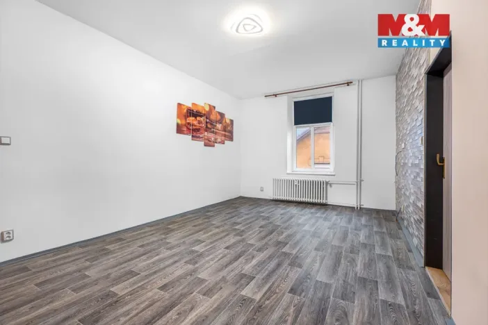 Prodej bytu 3+1, Desná - Desná II, Krkonošská, 100 m2