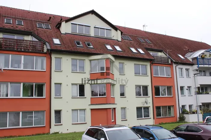 Prodej bytu 2+1, Vodňany, Sídl. Škorna, 70 m2