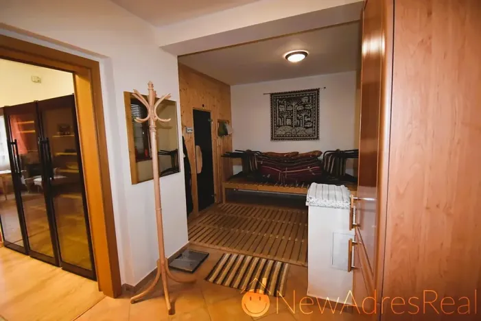 Prodej vily, Karlovy Vary, Tisová, 220 m2