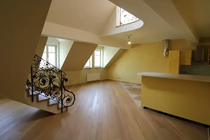 Prodej bytu 4+kk, Karlovy Vary, Pod Jelením skokem, 191 m2