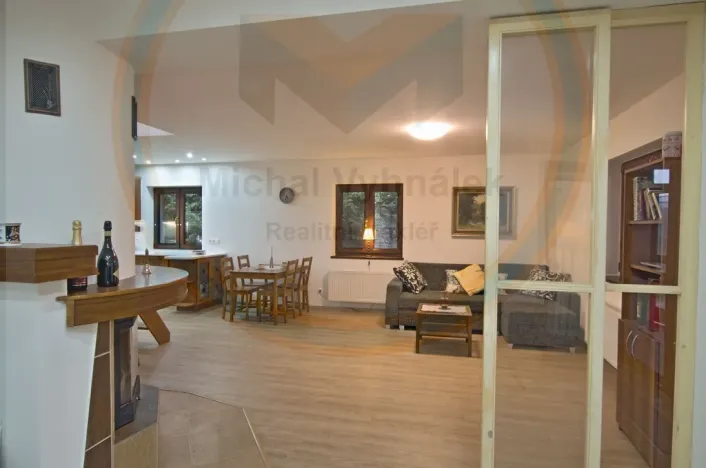 Prodej rodinného domu, Tišice - Chrást, Ořechová, 154 m2