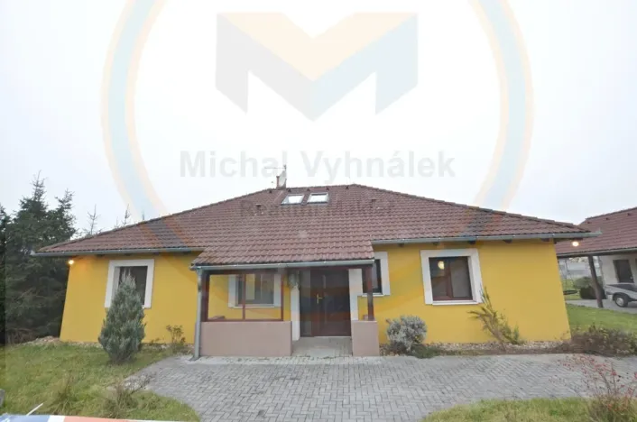 Prodej rodinného domu, Tišice - Chrást, Ořechová, 154 m2