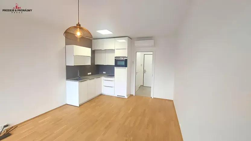 Prodej bytu 1+kk, Praha, Formanská, 33 m2