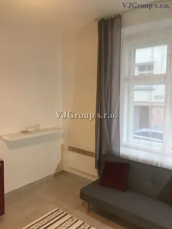 Pronájem bytu 1+kk, Praha - Holešovice, Haškova, 22 m2