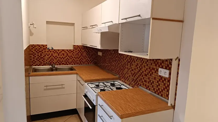 Pronájem bytu 3+kk, Praha - Kobylisy, Bořanovická, 50 m2