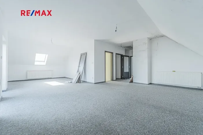 Prodej rodinného domu, Vinařice, 191 m2