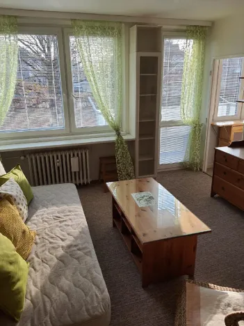 Pronájem bytu 1+kk, Hradec Králové, Na Kotli, 30 m2