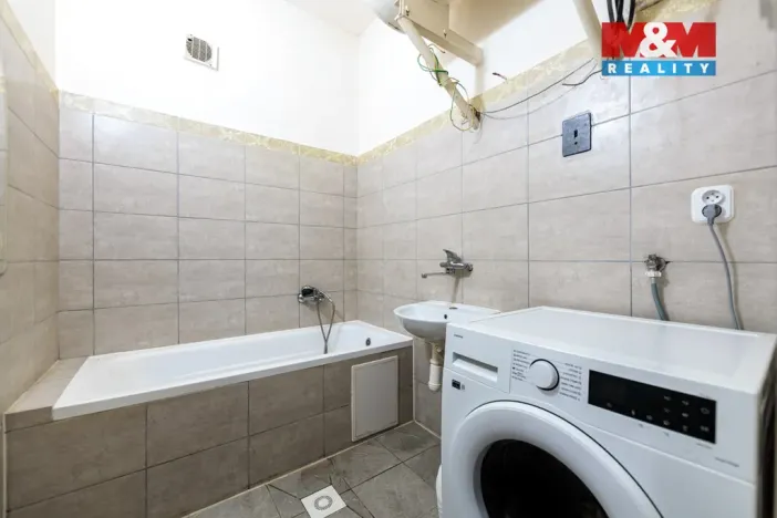 Prodej bytu 2+1, Dalovice, Průběžná, 42 m2