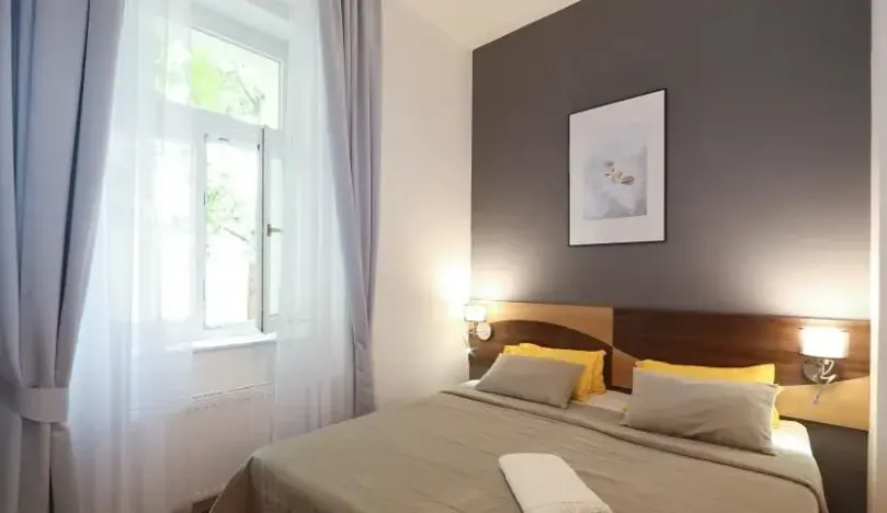 Pronájem bytu 2+kk, Praha - Vinohrady, Na Kozačce, 40 m2