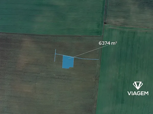 Prodej podílu pole, Loučeň, 2143 m2