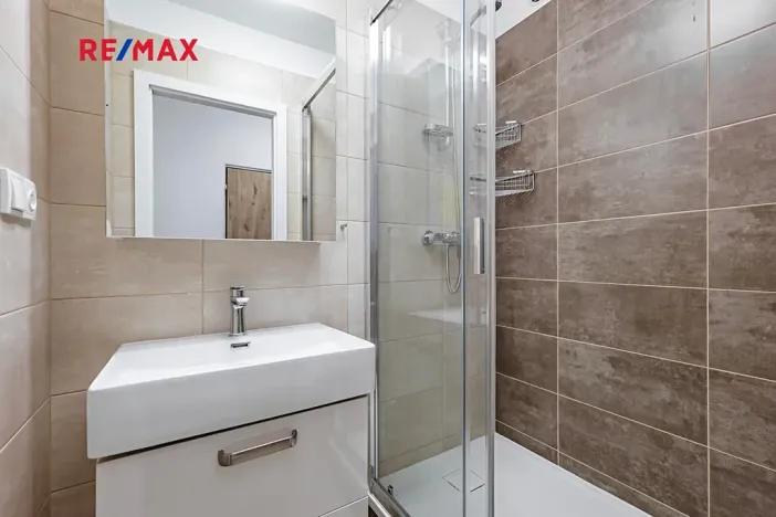 Pronájem bytu 1+1, Jindřichův Hradec, sídliště Vajgar, 37 m2