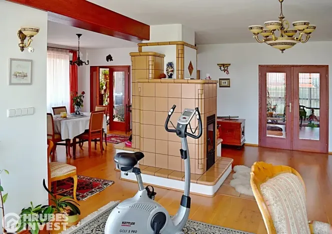 Prodej rodinného domu, Horní Jelení, Dvorská, 380 m2