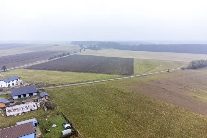 Prodej pozemku pro bydlení, Uhersko, 944 m2