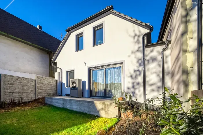 Prodej rodinného domu, Kamenice nad Lipou, Dobšova, 210 m2