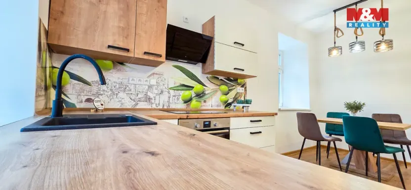 Pronájem bytu 2+kk, Heřmanův Městec, Masarykovo náměstí, 48 m2