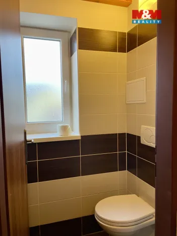 Pronájem bytu 2+1, Praha - Holešovice, Za papírnou, 62 m2